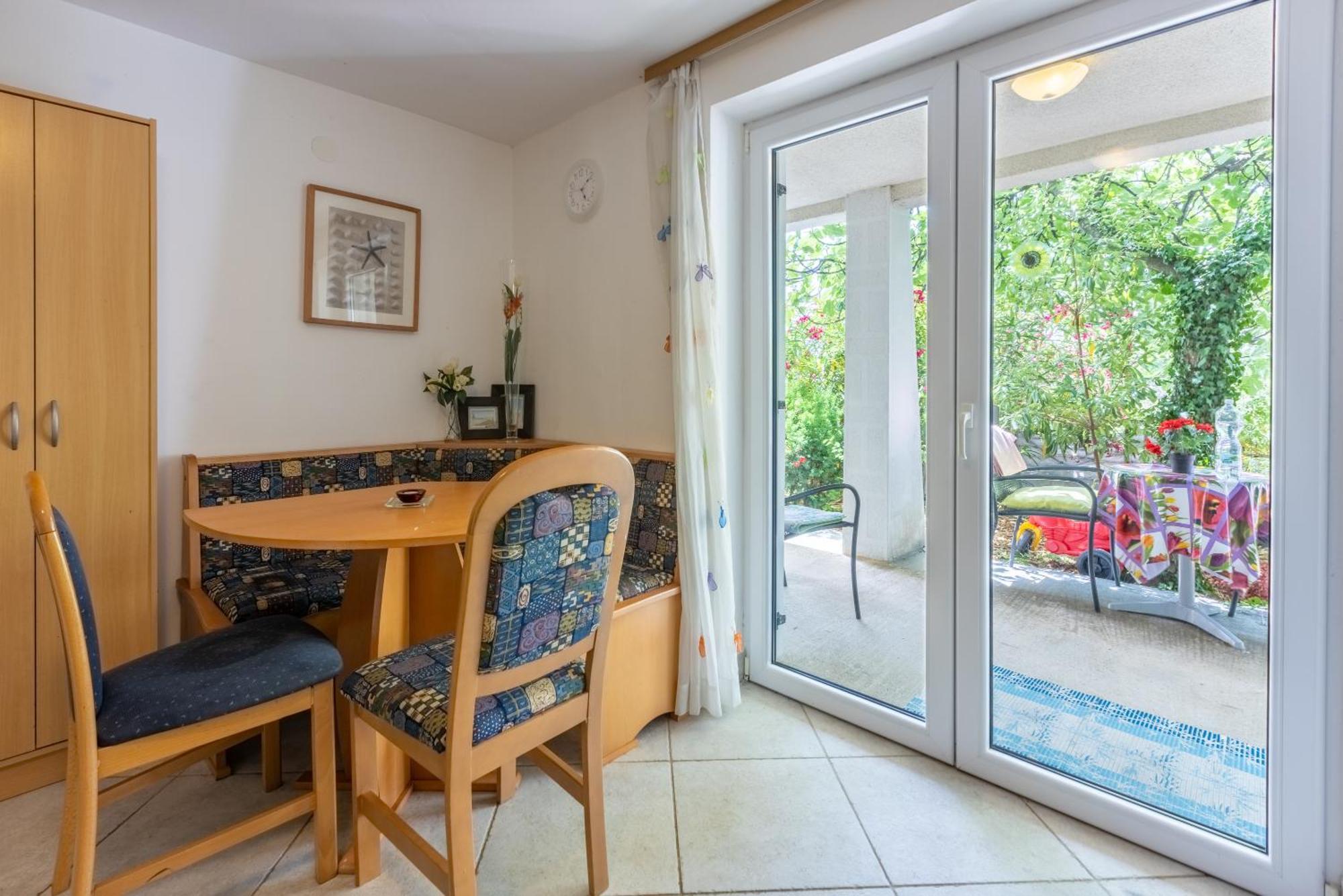 Ferienwohnung Vila Bohemia Dramalj Exterior foto